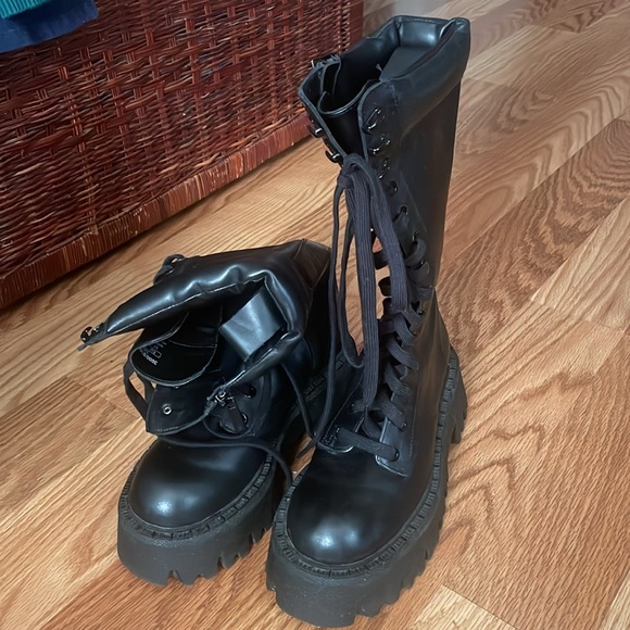 Zara Platform Boots - Picture 3 of 8